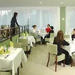 프리미엄 비즈니스 4* 브라티슬라바