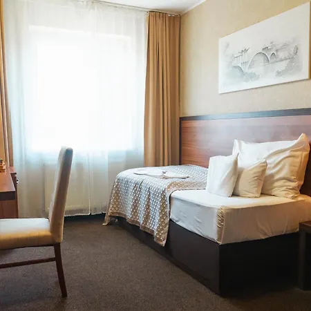 Premium Business Szálloda 4*