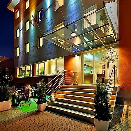 Hotel Premium Business 4*
