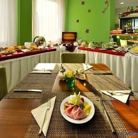 Premium Business Szálloda 4*